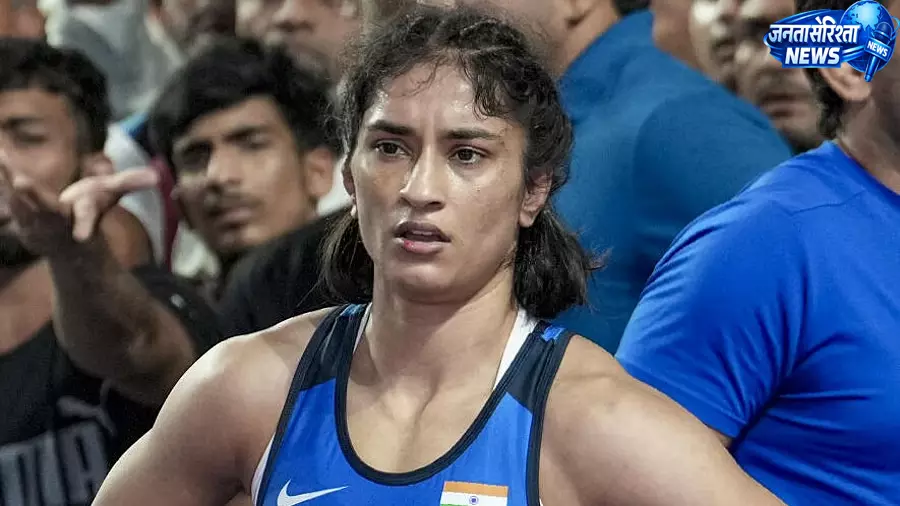 Vinesh फोगाट ने सेमीफाइनल में शानदार वापसी करते हुए जीत दर्ज की Vinesh फोगाट ने सेमीफाइनल में शानदार वापसी करते हुए जीत दर्ज की