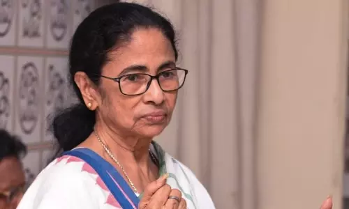 अभिषेक बनर्जी की हत्या कराना चाहती है बीजेपी : ममता बनर्जी अभिषेक बनर्जी की हत्या कराना चाहती है बीजेपी : ममता बनर्जी