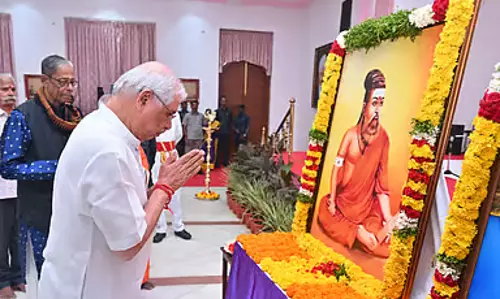 Governor आर.वी. ओरलेकर ने तिरुवल्लुवर को बताया संत, तिरुक्कुरल की सराहना की