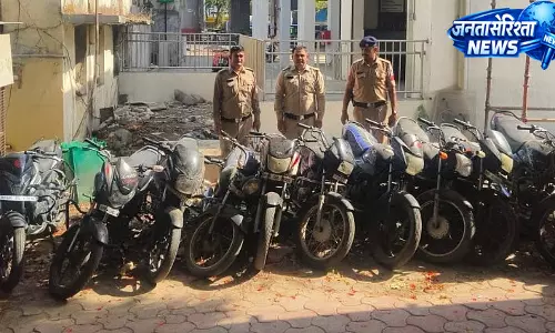 Motorcycle चोरी रैकेट का भंडाफोड़, चार गिरफ्तार; 13 चोरी की बाइक बरामद Motorcycle चोरी रैकेट का भंडाफोड़, चार गिरफ्तार; 13 चोरी की बाइक बरामद