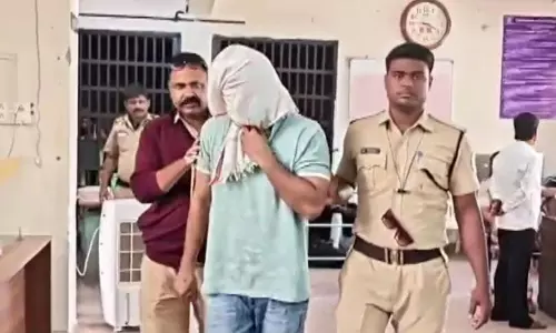 महिला ने जीवनसाथी तलाशने ऑनलाइन तरीका अपनाया, रेप और ठगी का शिकार महिला ने जीवनसाथी तलाशने ऑनलाइन तरीका अपनाया, रेप और ठगी का शिकार