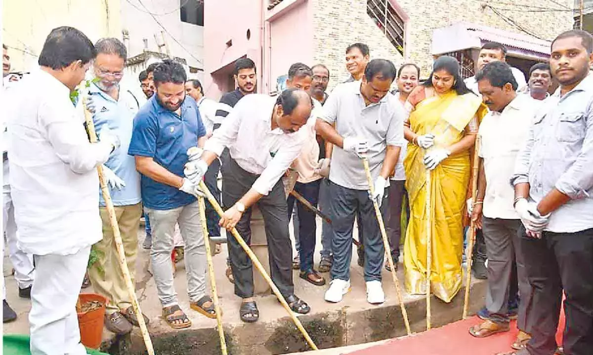 Andhra: नागरिकों से शहर की सफ़ाई मुहिम में हिस्सा लेने की अपील की गई