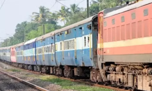 निरस्त ट्रेनें बहाल, यात्रियों को बड़ी राहत निरस्त ट्रेनें बहाल, यात्रियों को बड़ी राहत