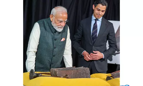 खुशी और गर्व के संदेश मिल रहे हैं: PM मोदी ने भारत वापस लाई गई चोल तांबे की प्लेटों का महत्व बताया खुशी और गर्व के संदेश मिल रहे हैं: PM मोदी ने भारत वापस लाई गई चोल तांबे की प्लेटों का महत्व बताया