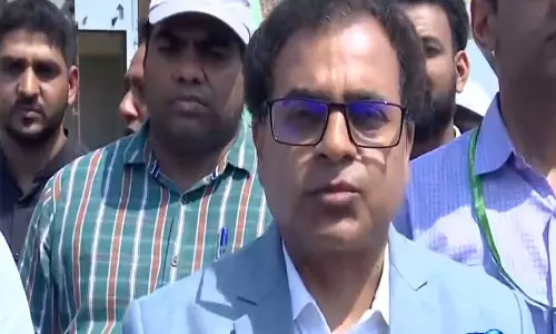 शालीमार बाग तोड़फोड़: DM शैलेंद्र सिंह ने कहा कि निवासियों को मुआवजा दिया गया शालीमार बाग तोड़फोड़: DM शैलेंद्र सिंह ने कहा कि निवासियों को मुआवजा दिया गया
