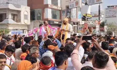 बैलगाड़ी में बारात लेकर निकले विधायक जी, सरकारी सामूहिक विवाह में करेंगे शादी बैलगाड़ी में बारात लेकर निकले विधायक जी, सरकारी सामूहिक विवाह में करेंगे शादी