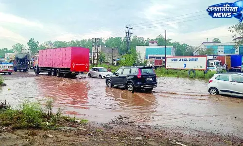 पहली बारिश में डूबा बद्दी-नालागढ़ फोरलेन