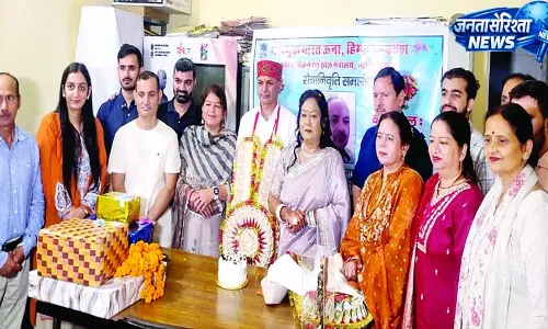 विजय कुमार हुए रिटायर, विदाई समारोह में उमड़ा सम्मान विजय कुमार हुए रिटायर, विदाई समारोह में उमड़ा सम्मान