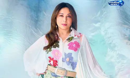 ‘Dola Re Dola’ शूटिंग के दौरान प्रेग्नेंसी के दावे पर माधुरी दीक्षित का जवाब, अफवाहों पर लगाया विराम