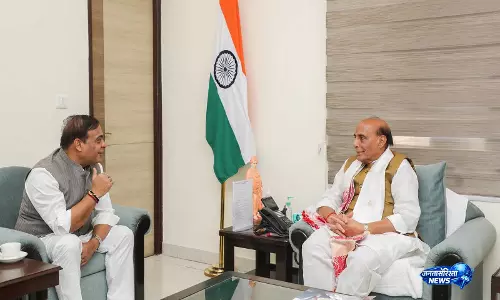 असम के CM ने राजनाथ सिंह से मुलाकात की, डिफेंस सेक्टर में राज्य की स्थिति पर गाइडेंस मांगा असम के CM ने राजनाथ सिंह से मुलाकात की, डिफेंस सेक्टर में राज्य की स्थिति पर गाइडेंस मांगा