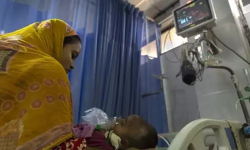 बांग्लादेश में खसरे का प्रकोप: 2 और मासूमों की मौत, अब तक 585 ने गंवाई जान बांग्लादेश में खसरे का प्रकोप: 2 और मासूमों की मौत, अब तक 585 ने गंवाई जान