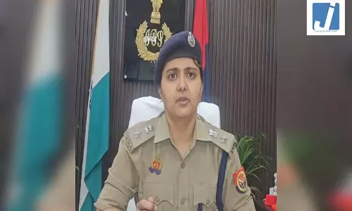 छेड़छाड़ मामले में दोषी ऑटो चालक मुठभेड़ में घायल, पुलिस ने किया गिरफ्तार छेड़छाड़ मामले में दोषी ऑटो चालक मुठभेड़ में घायल, पुलिस ने किया गिरफ्तार
