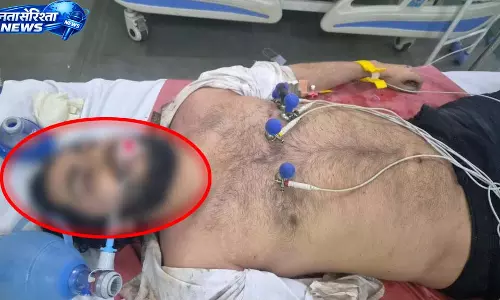 बारिश में बाइक अनियंत्रित होकर पेड़ से टकराई, CMD कॉलेज के छात्र की मौत