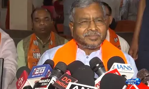 बाबूलाल मरांडी ने PM मोदी के ‘मन की बात’ की सराहना की, कहा- ग्रामीण खिलाड़ियों को मिल रही प्रेरणा बाबूलाल मरांडी ने PM मोदी के ‘मन की बात’ की सराहना की, कहा- ग्रामीण खिलाड़ियों को मिल रही प्रेरणा