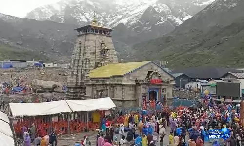 बारिश रुकने के बाद केदारनाथ रूट पर तीर्थयात्रियों की आवाजाही फिर से शुरू हुई: DM विशाल मिश्रा