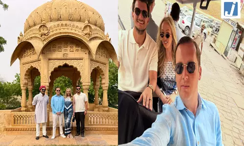 टिफनी ट्रंप ने पति के साथ किया जैसलमेर फोर्ट का दीदार, राजस्थान की खूबसूरती को बताया शानदार टिफनी ट्रंप ने पति के साथ किया जैसलमेर फोर्ट का दीदार, राजस्थान की खूबसूरती को बताया शानदार