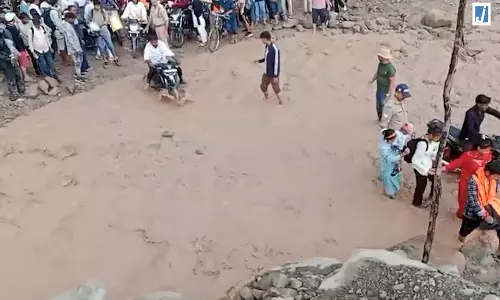 उत्तराखंड में बारिश का असर, चंपावत में उफान पर आए नाले और मौसमी नदियां उत्तराखंड में बारिश का असर, चंपावत में उफान पर आए नाले और मौसमी नदियां