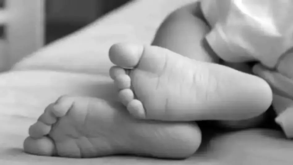 पति-पत्नी की लड़ाई में बच्चे की मौत, सूरजपुर का मामला पति-पत्नी की लड़ाई में बच्चे की मौत, सूरजपुर का मामला
