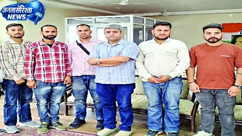 सडक़ मंजूरी के लिए विधायक को कहा थैंक्स सडक़ मंजूरी के लिए विधायक को कहा थैंक्स