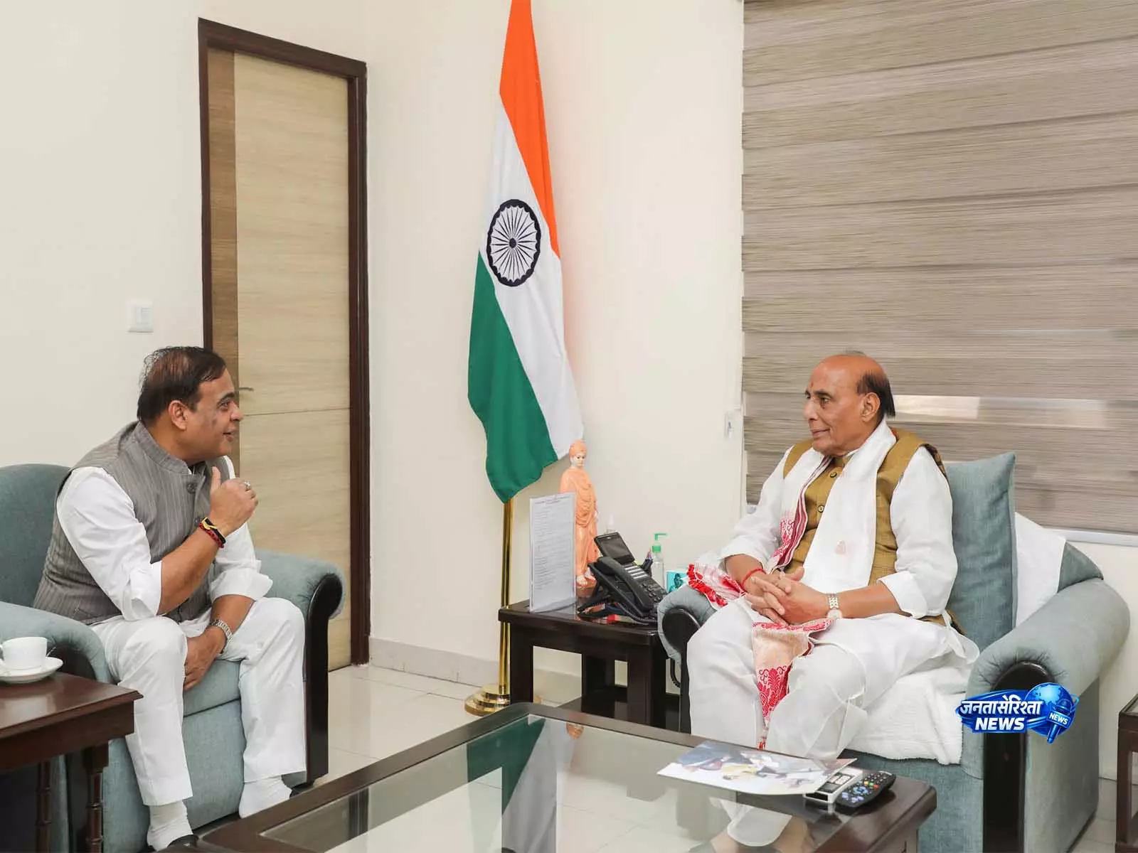 असम के CM ने राजनाथ सिंह से मुलाकात की, डिफेंस सेक्टर में राज्य की स्थिति पर गाइडेंस मांगा असम के CM ने राजनाथ सिंह से मुलाकात की, डिफेंस सेक्टर में राज्य की स्थिति पर गाइडेंस मांगा