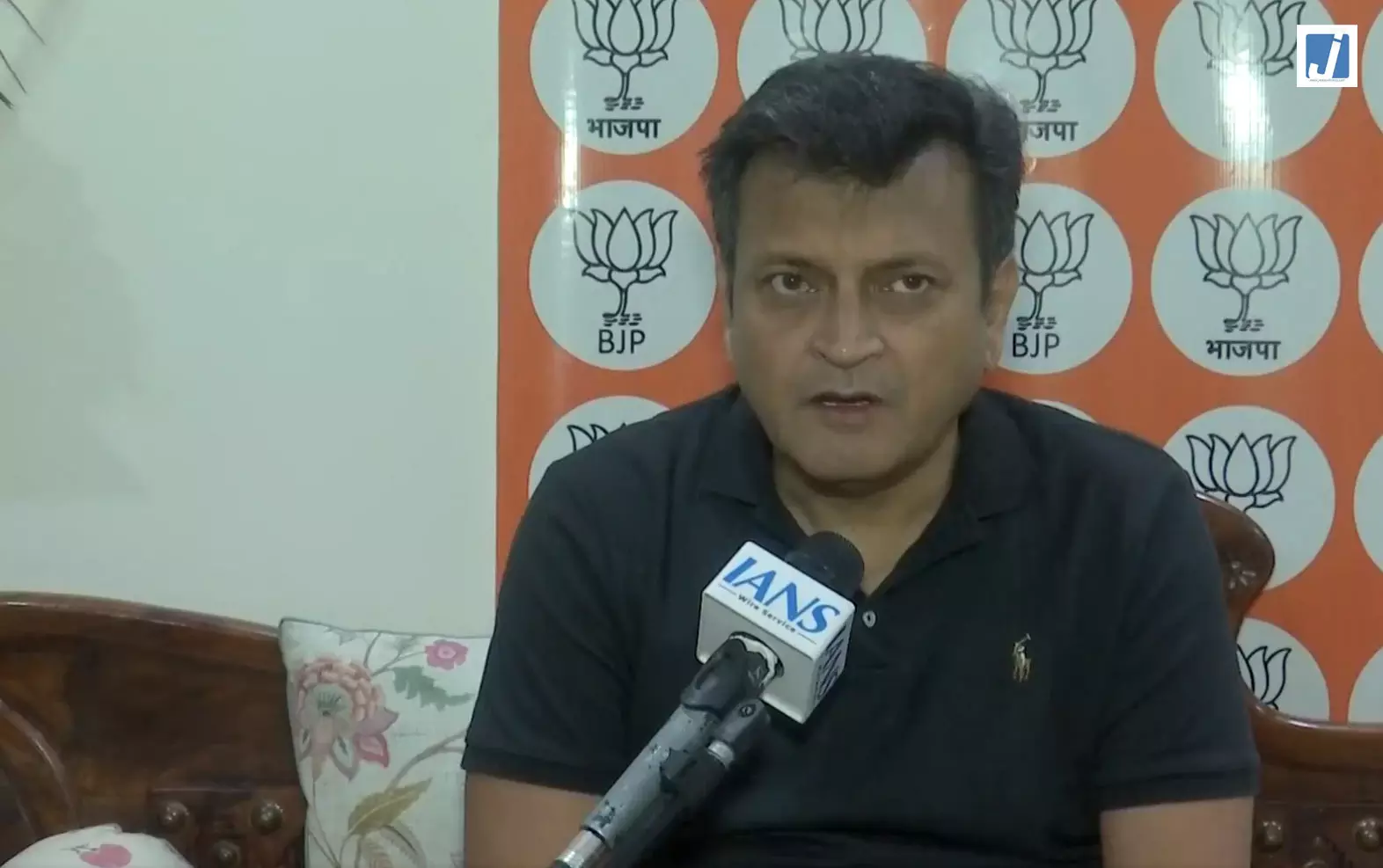 दिल्ली में राहुल गांधी पर बीजेपी का हमला दिल्ली में राहुल गांधी पर बीजेपी का हमला
