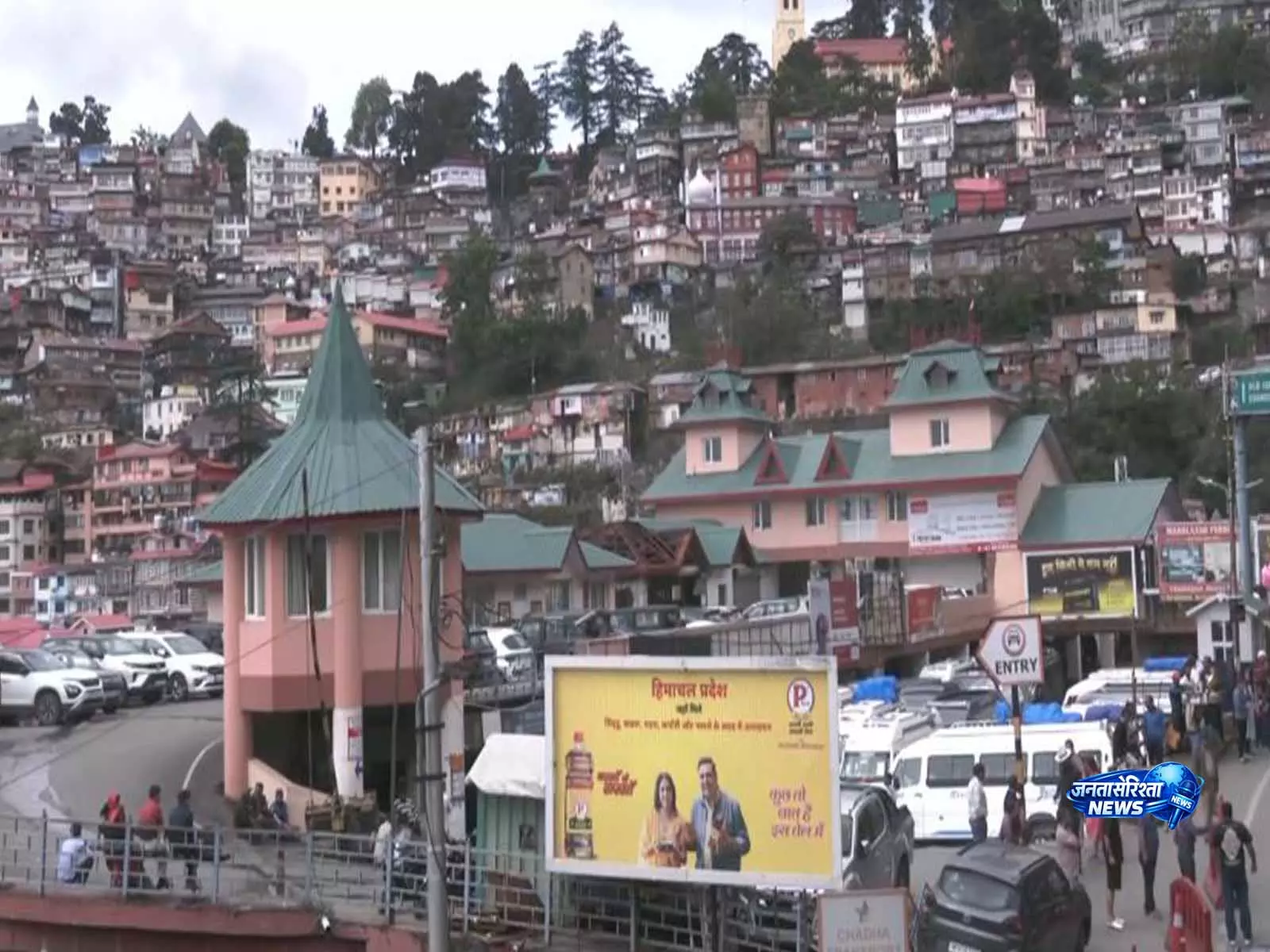 सुहावने मौसम से Shimla में बढ़ी पर्यटकों की भीड़, ट्रैफिक प्रबंधन मजबूत सुहावने मौसम से Shimla में बढ़ी पर्यटकों की भीड़, ट्रैफिक प्रबंधन मजबूत