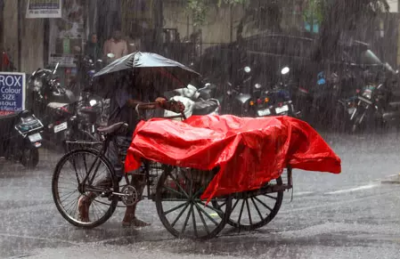 दक्षिण-पश्चिम मानसून के आगमन के साथ तमिलनाडु में भारी बारिश का अलर्ट दक्षिण-पश्चिम मानसून के आगमन के साथ तमिलनाडु में भारी बारिश का अलर्ट