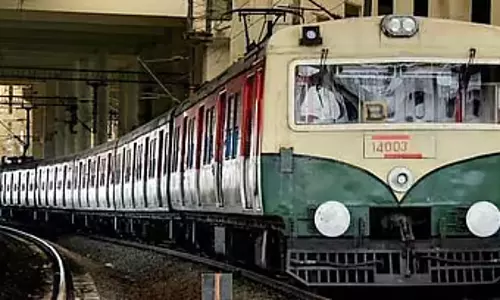 Chennai सबअर्बन रेलवे सेवा के 95 वर्ष पूरे, 1931 से शुरू हुई ऐतिहासिक यात्रा Chennai सबअर्बन रेलवे सेवा के 95 वर्ष पूरे, 1931 से शुरू हुई ऐतिहासिक यात्रा