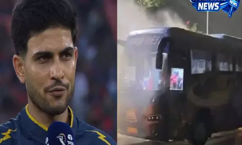IPL 2026 फाइनल के बाद गुजरात टाइटन्स कैंप में हलचल, टीम बस में आग लगने का वीडियो वायरल IPL 2026 फाइनल के बाद गुजरात टाइटन्स कैंप में हलचल, टीम बस में आग लगने का वीडियो वायरल