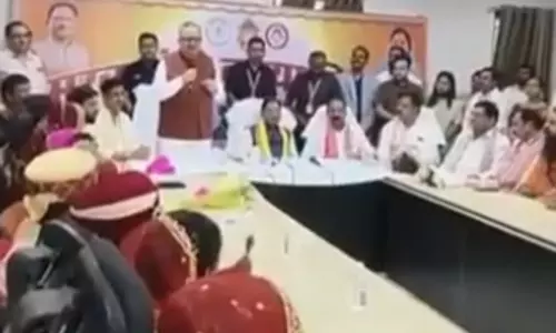 भूपेश ने रमन सिंह का वीडियो किया वायरल, डॉक्टर साहब का ग़ुस्सा बता रहा, सरकार की सेहत ख़राब है...
