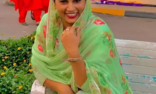 Jalandhar हादसा: तेज़ रफ्तार थार ने गर्भवती महिला को कुचला Jalandhar हादसा: तेज़ रफ्तार थार ने गर्भवती महिला को कुचला