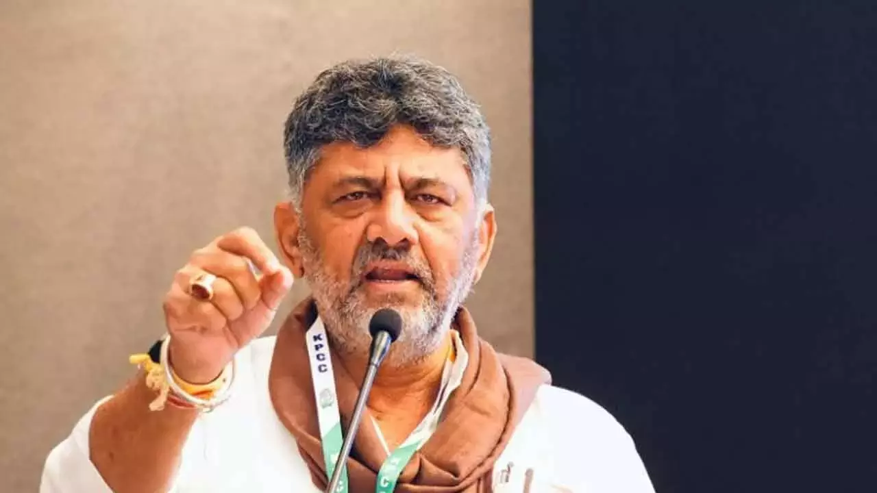 Karnataka: शिवकुमार अमीर हैं लेकिन उनके पास सिर्फ़ एक पुरानी कार है