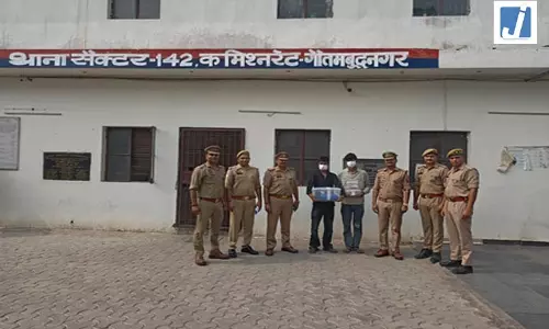 दो शातिर चोर गिरफ्तार, लैपटॉप, मोबाइल और नकदी बरामद दो शातिर चोर गिरफ्तार, लैपटॉप, मोबाइल और नकदी बरामद