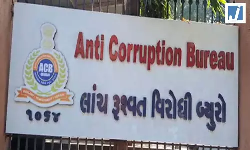 ACB की बड़ी कार्रवाई, विद्युत निरीक्षक के ठिकानों से 2.64 करोड़ की नगदी और आभूषण बरामद