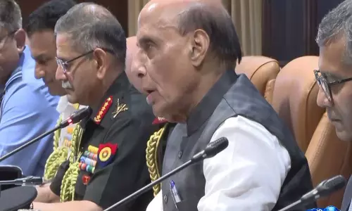 भारत और ऑस्ट्रेलिया के बीच रक्षा सहयोग बढ़ा...: राजनाथ सिंह ने रक्षा मंत्रियों की वार्ता की सराहना की भारत और ऑस्ट्रेलिया के बीच रक्षा सहयोग बढ़ा...: राजनाथ सिंह ने रक्षा मंत्रियों की वार्ता की सराहना की