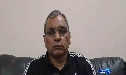 UP के मंत्री OP राजभर ने LPG की कीमतों में बढ़ोतरी का बचाव किया, कहा—इस कदम से जमाखोरी पर रोक लगेगी UP के मंत्री OP राजभर ने LPG की कीमतों में बढ़ोतरी का बचाव किया, कहा—इस कदम से जमाखोरी पर रोक लगेगी