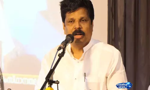 स्कूलों का फिर से खुलना केरल के लोगों के लिए एक उत्सव है: राजस्व मंत्री A.P. Anil Kumar स्कूलों का फिर से खुलना केरल के लोगों के लिए एक उत्सव है: राजस्व मंत्री A.P. Anil Kumar