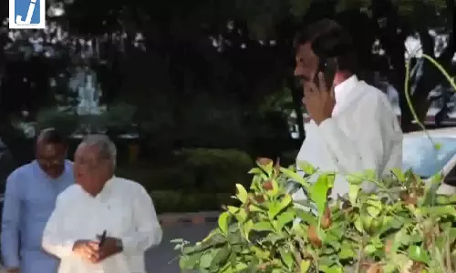 कर्नाटक कांग्रेस नेता पहुंचे मल्लिकार्जुन खरगे के आवास कर्नाटक कांग्रेस नेता पहुंचे मल्लिकार्जुन खरगे के आवास