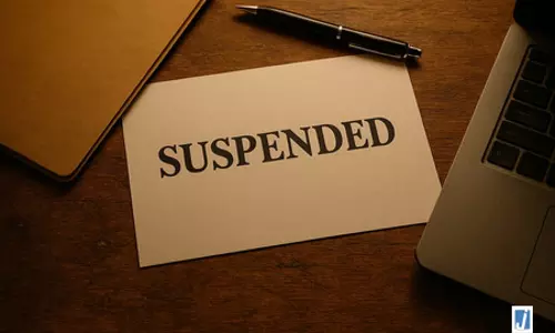ग्रामीण में अवैध शराब प्रकरण में चार पुलिसकर्मी निलंबित ग्रामीण में अवैध शराब प्रकरण में चार पुलिसकर्मी निलंबित