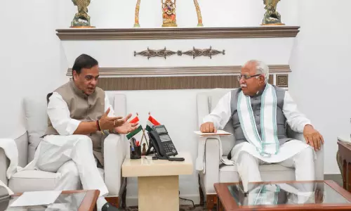 केंद्रीय मंत्री खट्टर ने Assam की ऊर्जा आत्मनिर्भरता और शहरी विकास को दिया केंद्र का समर्थन केंद्रीय मंत्री खट्टर ने Assam की ऊर्जा आत्मनिर्भरता और शहरी विकास को दिया केंद्र का समर्थन