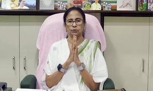 ममता बनर्जी का BJP पर हमला, बोलीं- कल्याण और अभिषेक पर हमले के बाद अस्पतालों पर भी दबाव ममता बनर्जी का BJP पर हमला, बोलीं- कल्याण और अभिषेक पर हमले के बाद अस्पतालों पर भी दबाव