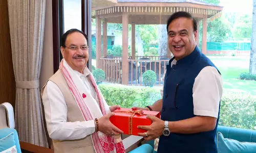 CM हिमंत सरमा ने नड्डा से की मुलाकात, असम को मेडिकल टूरिज्म हब बनाने के लिए मांगा मार्गदर्शन CM हिमंत सरमा ने नड्डा से की मुलाकात, असम को मेडिकल टूरिज्म हब बनाने के लिए मांगा मार्गदर्शन