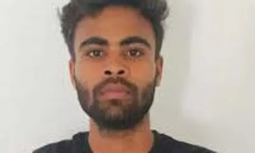 यूपी ATS की बड़ी कार्रवाई: आजमगढ़ से संदिग्ध गिरफ्तार, पाकिस्तान नेटवर्क से जुड़े होने का दावा यूपी ATS की बड़ी कार्रवाई: आजमगढ़ से संदिग्ध गिरफ्तार, पाकिस्तान नेटवर्क से जुड़े होने का दावा