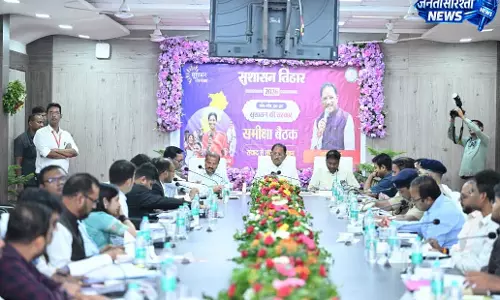 CM साय ने ली सुकमा में तीन जिलों की उच्चस्तरीय समीक्षा बैठक