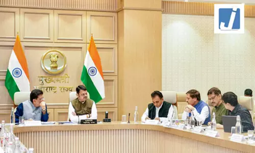 राष्ट्र के विकास के लिए मूल्यों पर आधारित पत्रकारिता अत्यंत महत्वपूर्ण: मुख्यमंत्री देवेंद्र फडणवीस राष्ट्र के विकास के लिए मूल्यों पर आधारित पत्रकारिता अत्यंत महत्वपूर्ण: मुख्यमंत्री देवेंद्र फडणवीस