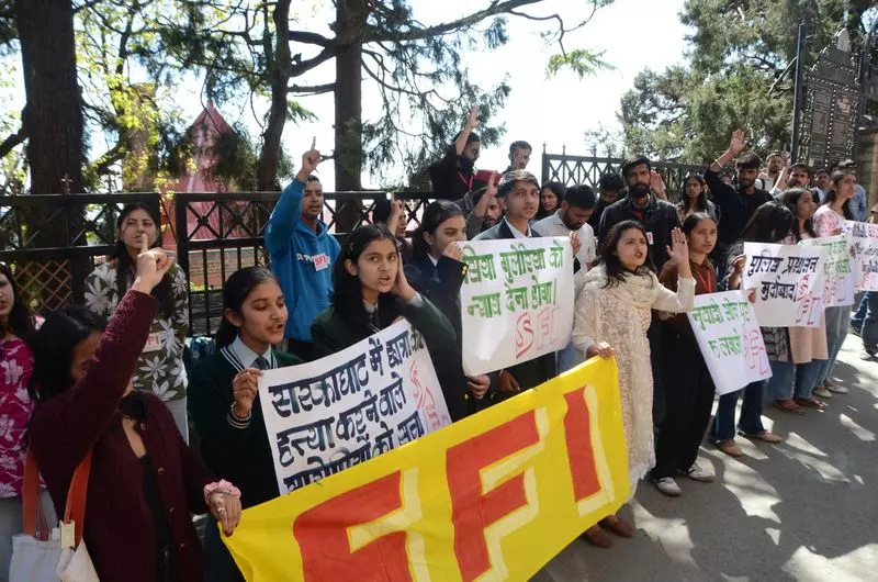 SFI शिक्षा मंत्री के इस्तीफ़े की मांग को लेकर अभियान शुरू करेगा SFI शिक्षा मंत्री के इस्तीफ़े की मांग को लेकर अभियान शुरू करेगा