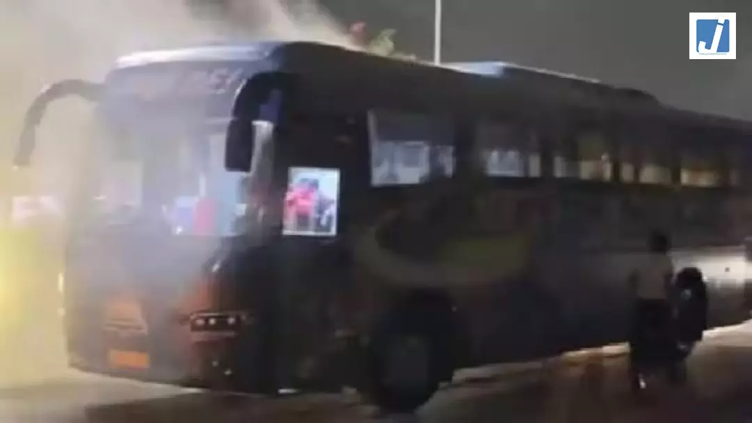 IPL 2026 फाइनल में हार के बाद गुजरात टाइटंस की टीम एक बड़े हादसे से बाल-बाल बच गई, VIDEO IPL 2026 फाइनल में हार के बाद गुजरात टाइटंस की टीम एक बड़े हादसे से बाल-बाल बच गई, VIDEO