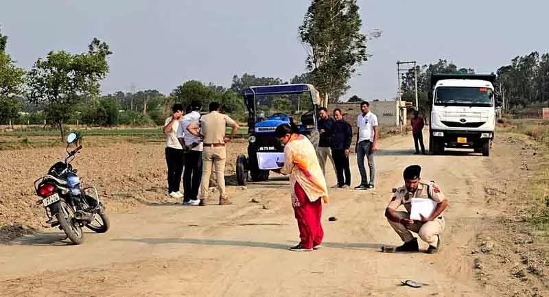 Jhajjar में जमीन विवाद: 65 वर्षीय बुजुर्ग की गोली मारकर हत्या Jhajjar में जमीन विवाद: 65 वर्षीय बुजुर्ग की गोली मारकर हत्या