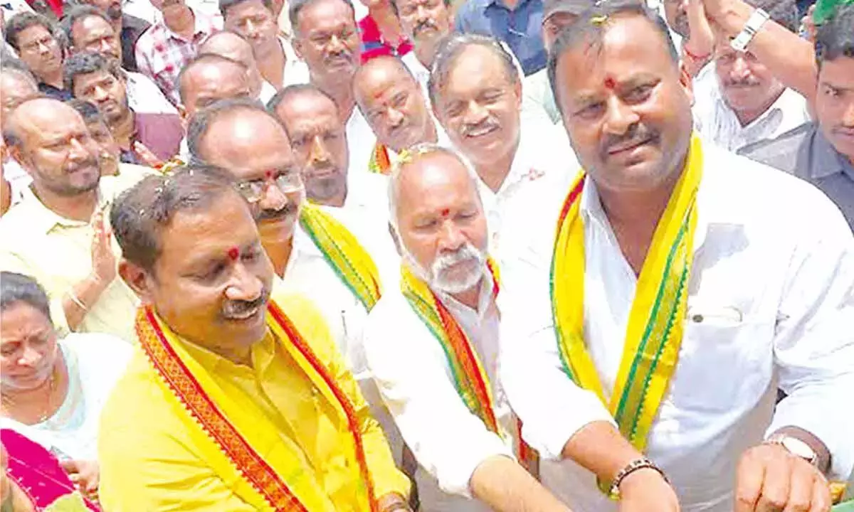 Andhra: गजुवाका आरटीसी डिपो को इलेक्ट्रिक बस डिपो के तौर पर डेवलप किया जाएगा Andhra: गजुवाका आरटीसी डिपो को इलेक्ट्रिक बस डिपो के तौर पर डेवलप किया जाएगा