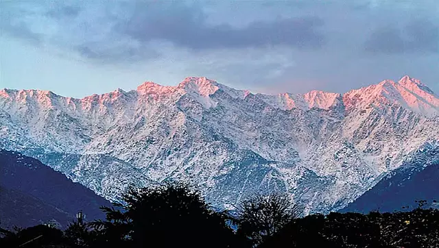 Himalaya में जल संकट पर चिंता, बर्फ और नदियों के जलस्तर में गिरावट Himalaya में जल संकट पर चिंता, बर्फ और नदियों के जलस्तर में गिरावट